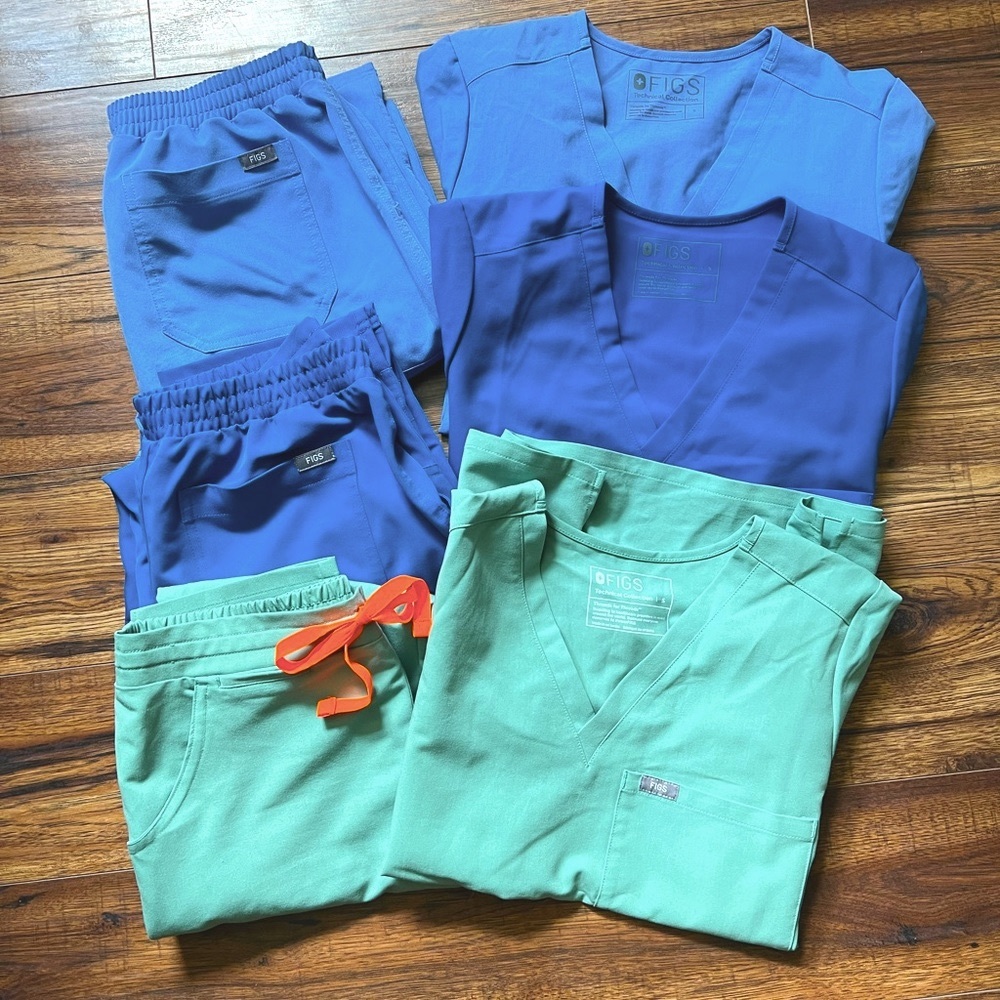 Figs Scrubs 3 sets small